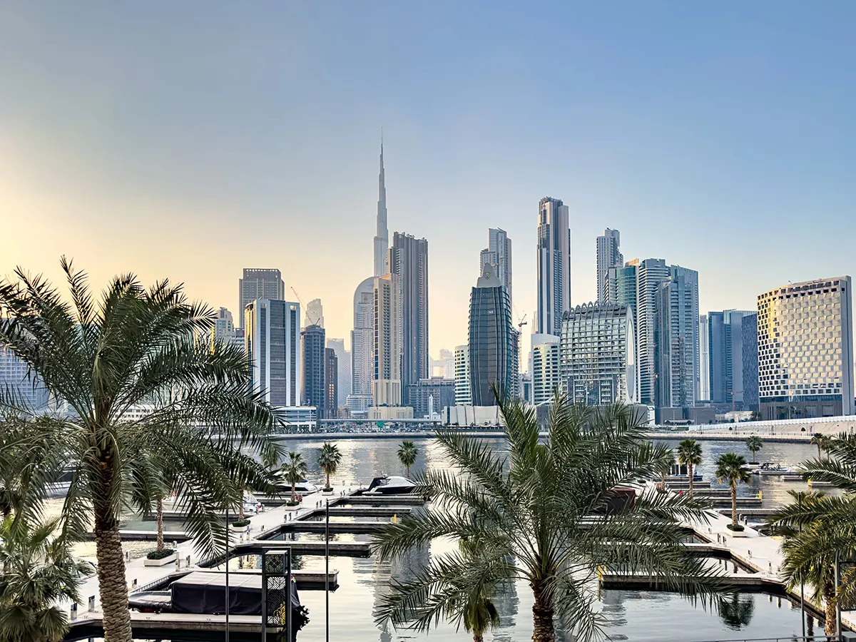 Dubai Real Estate Transactions Soar to 3.2 Billion Dirhams