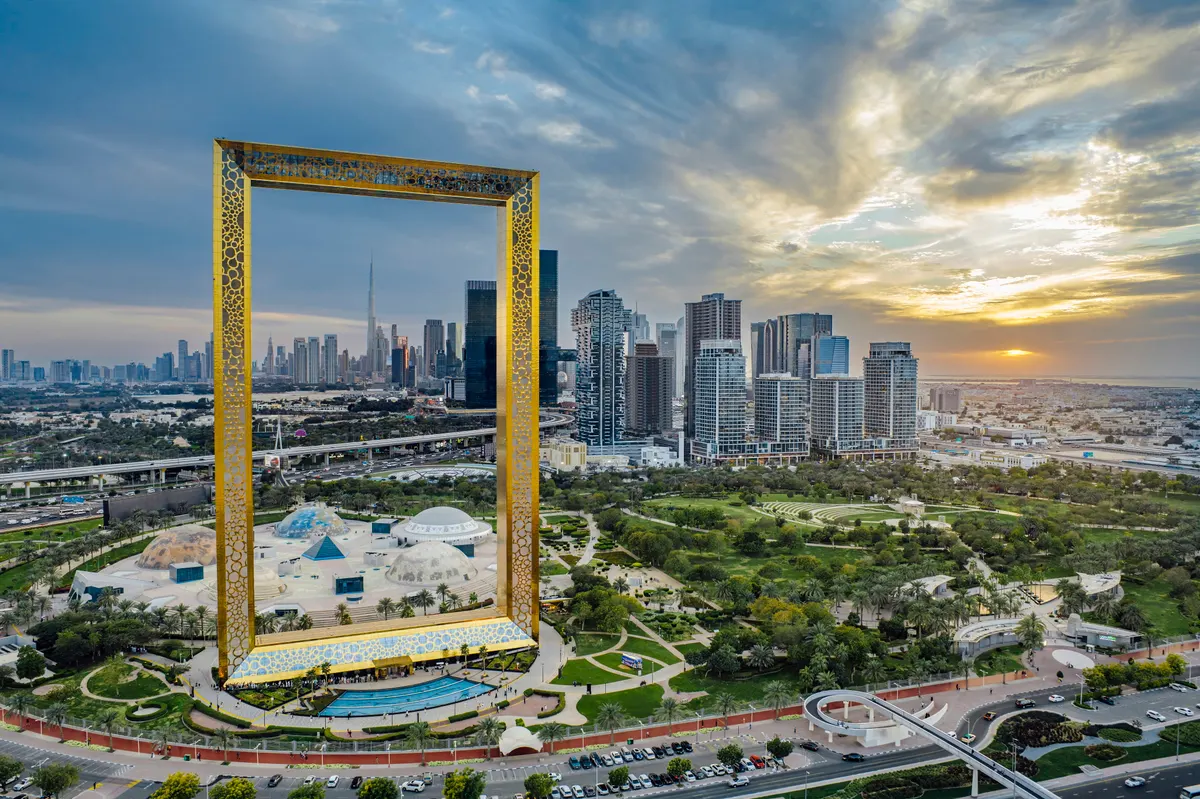 Dubai Real Estate Market Booms: A Golden Opportunity for Iranian Investors
