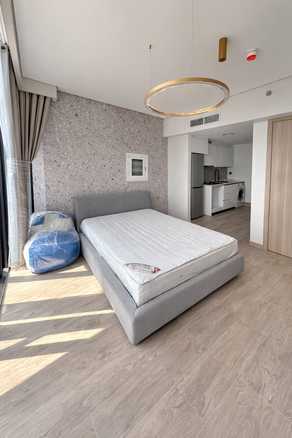 Studio in JVT, Fully Furnished and Ready to Move