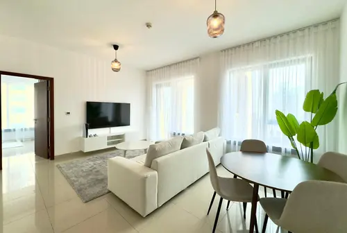 Luxury Downtown Living | High Floor | Vacant on Transfer | Fully Furnished