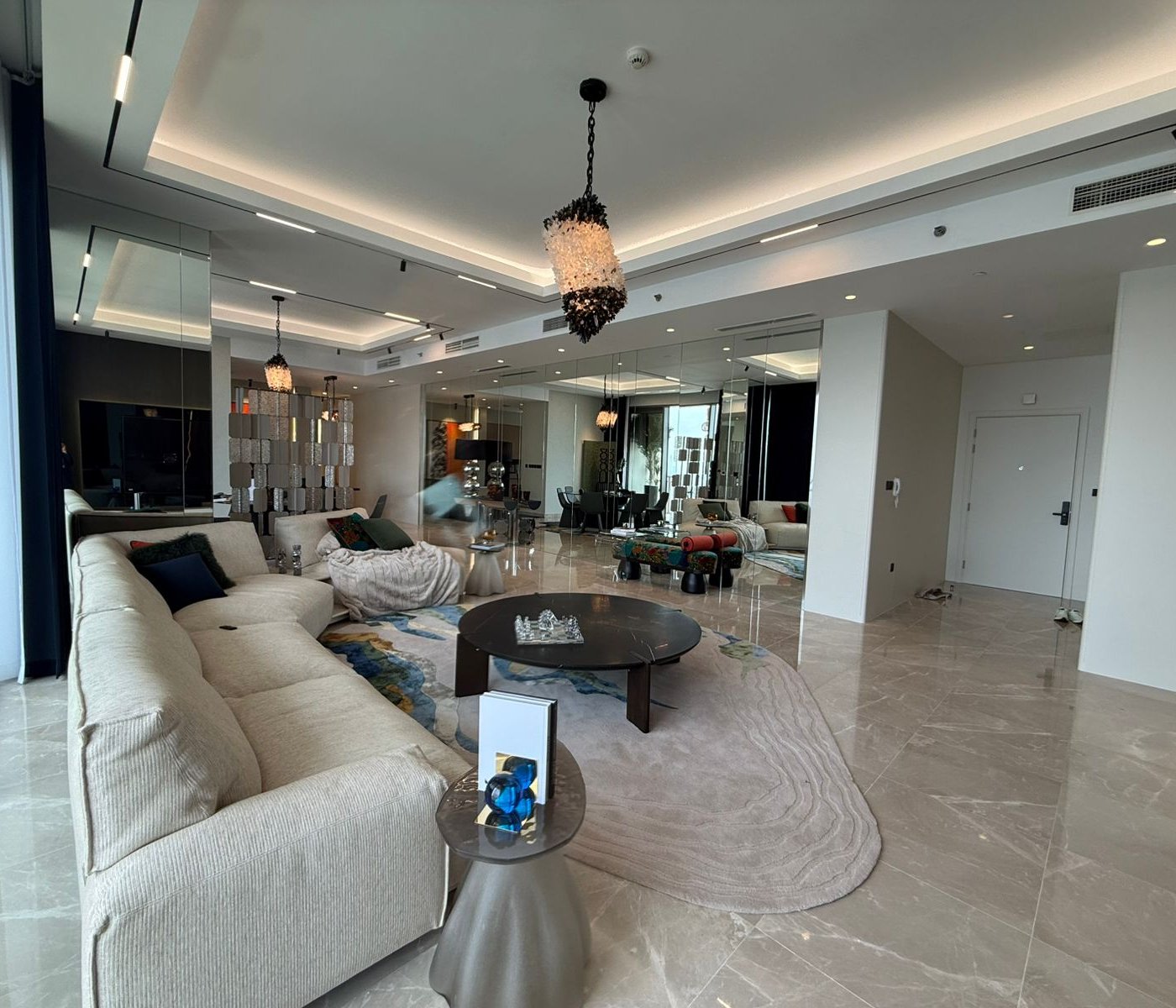 Fully Furnished Luxury 3BR Apartment | High Floor | Panoramic City View | Burj Khalifa | Negotiable
