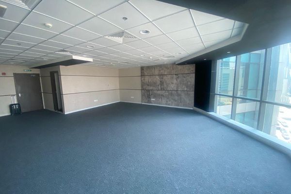 Fitted Office for Rent in Regal Tower | 952 sq.ft | Business Bay